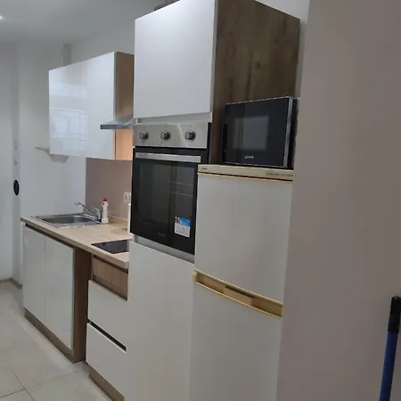 Apartament White Rose Studio Basement *